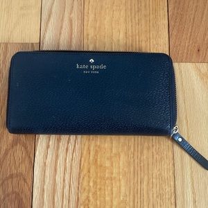 Black Kate spade wallet